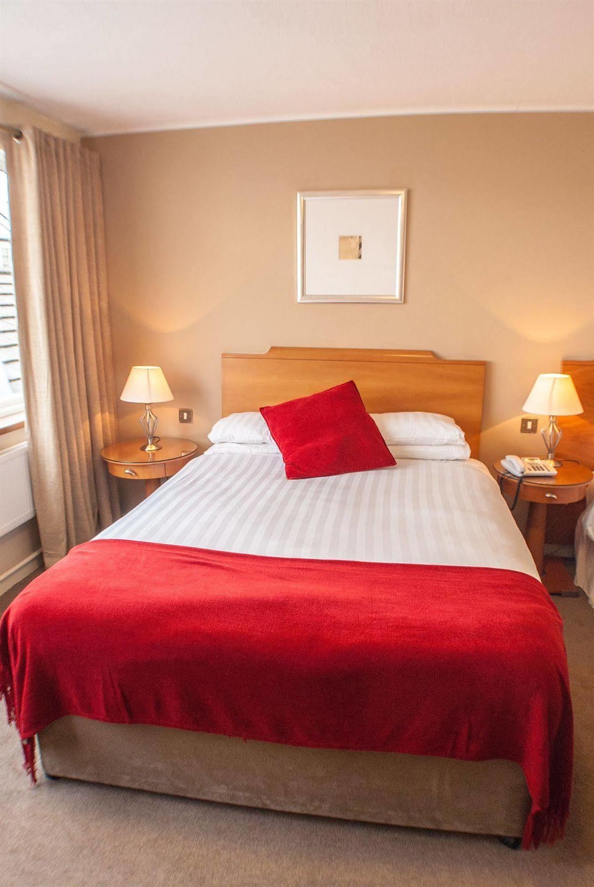 קליפדן Alcock & Brown Hotel מראה חיצוני תמונה