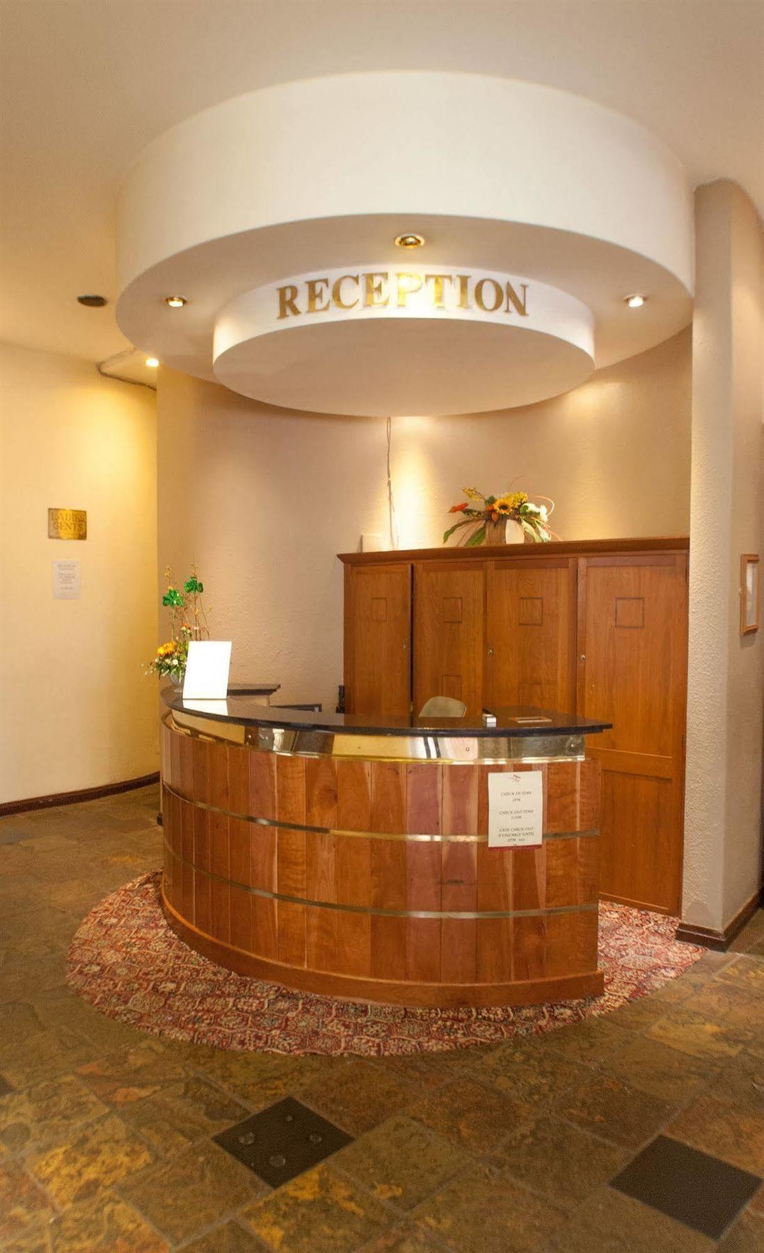 קליפדן Alcock & Brown Hotel מראה חיצוני תמונה